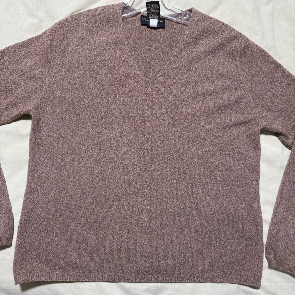 Croft & Barrow ladies V-Neck Sweater - Taupe